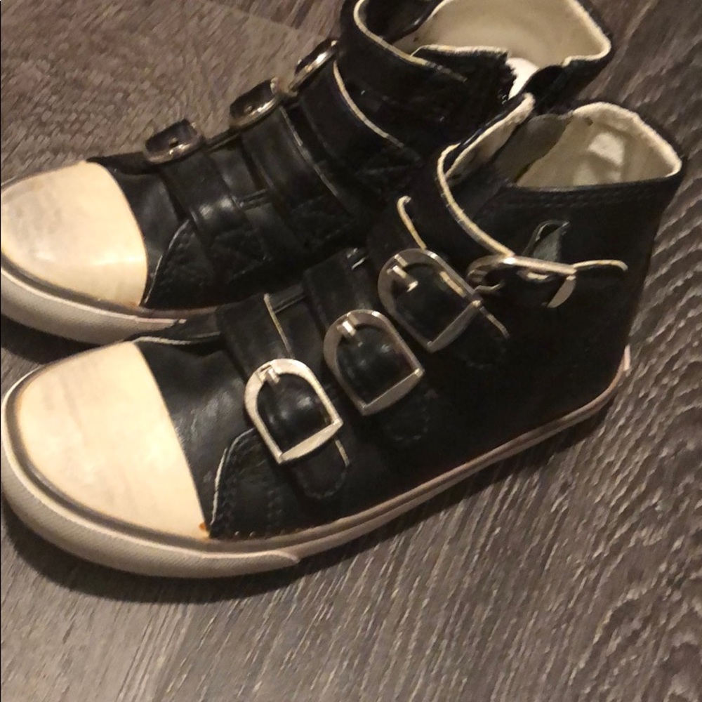 Amiana Children’s Shoe